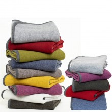 Weiche Wolldecke für Kinder aus Flauschloden, verschiedene Farben & Größen