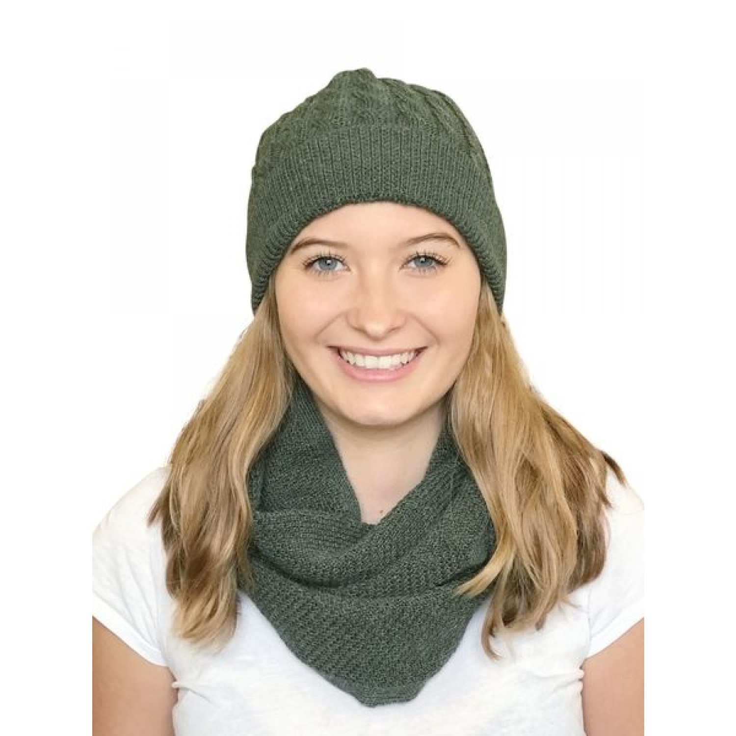 Alpaca Matching Set Loop Scarf & cable-knit Hat, green | Albwolle