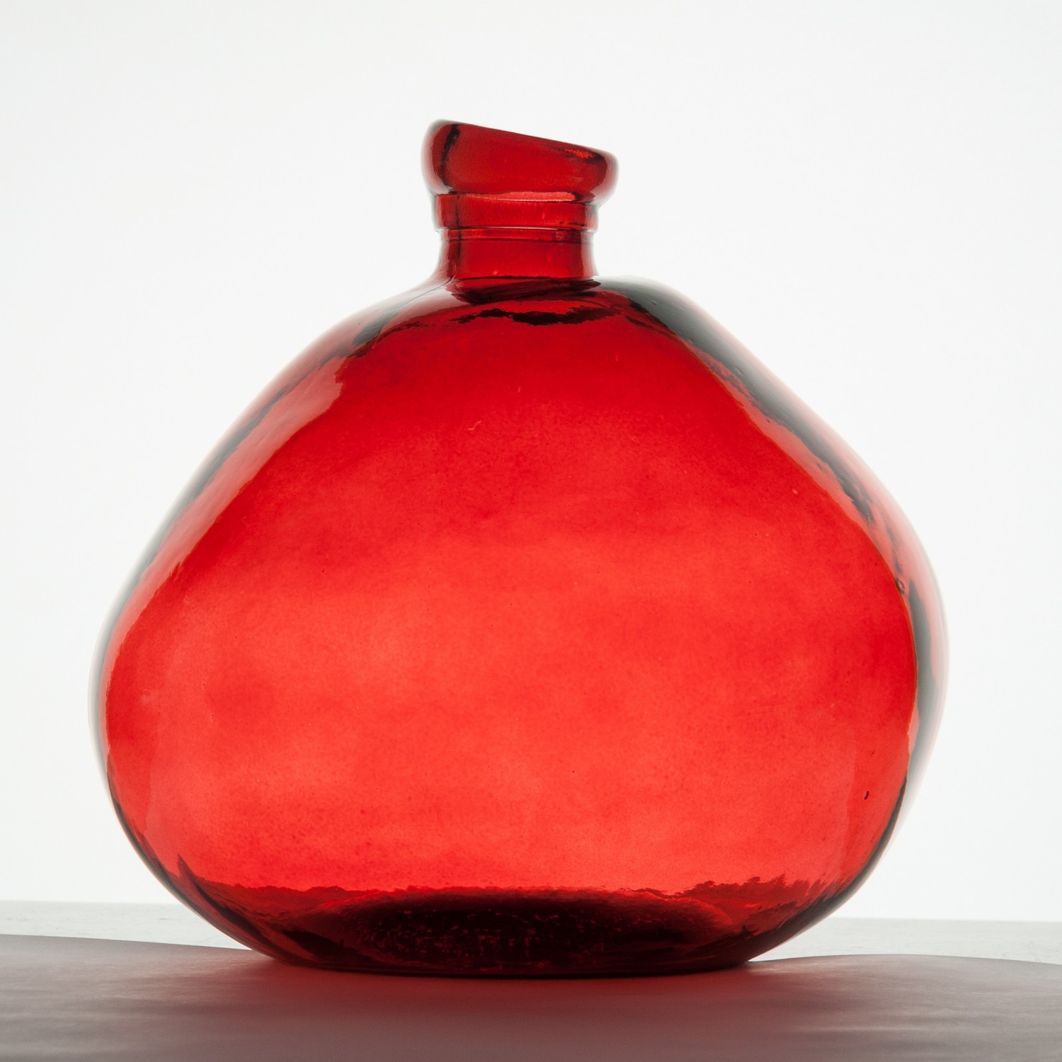 Organic red recycled glass Vase| Vidrios Reciclados San Miguel