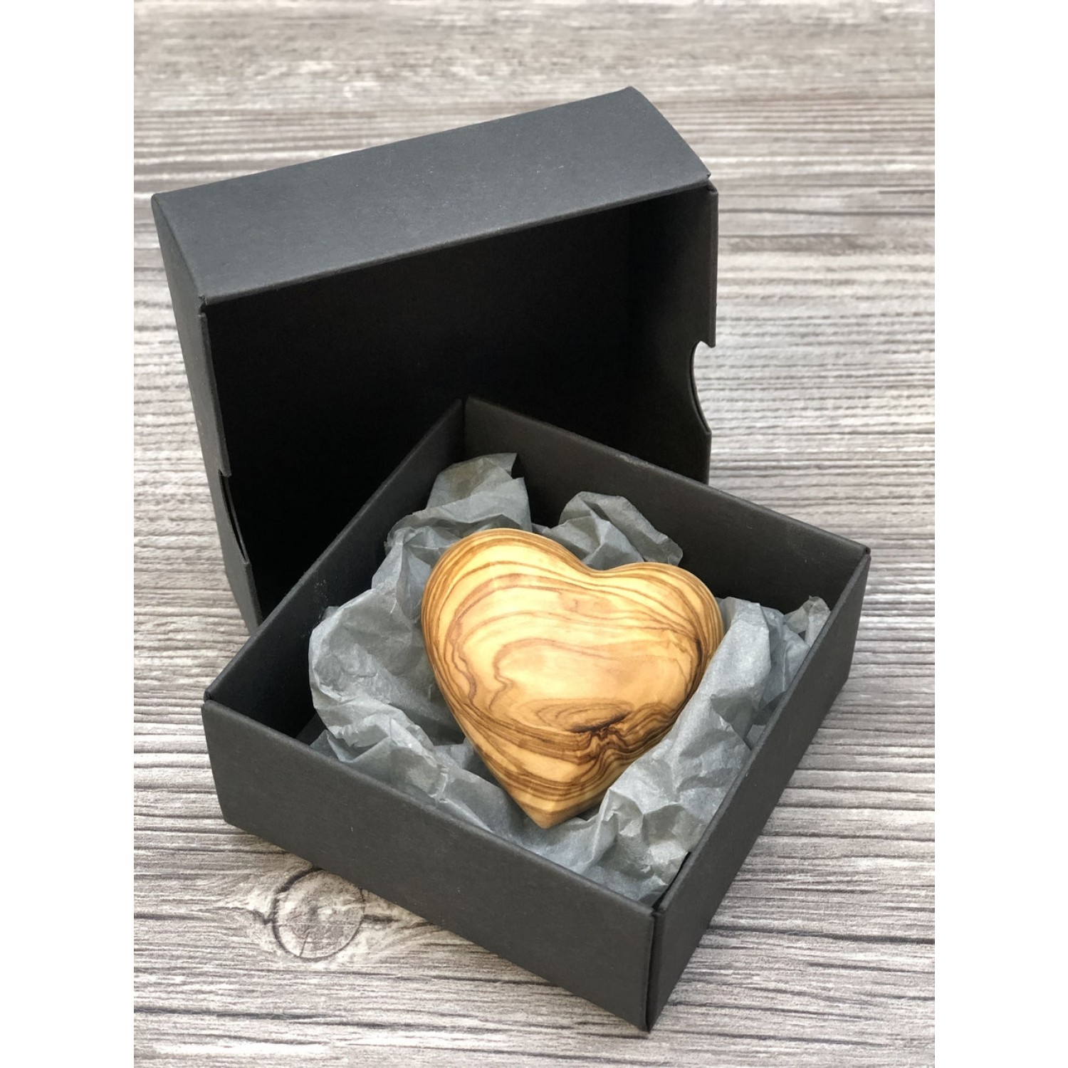 Gift Box Little Heart made of Olive Wood » D.O.M.