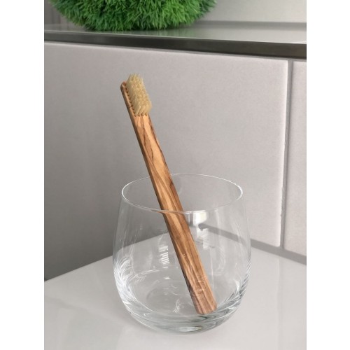 Toothbrush Olive Wood with natural bristles » D.O.M. 