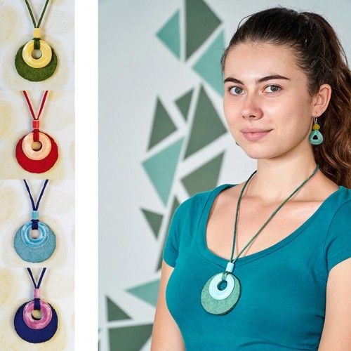 Fair trade Necklace ESHA » Sundara