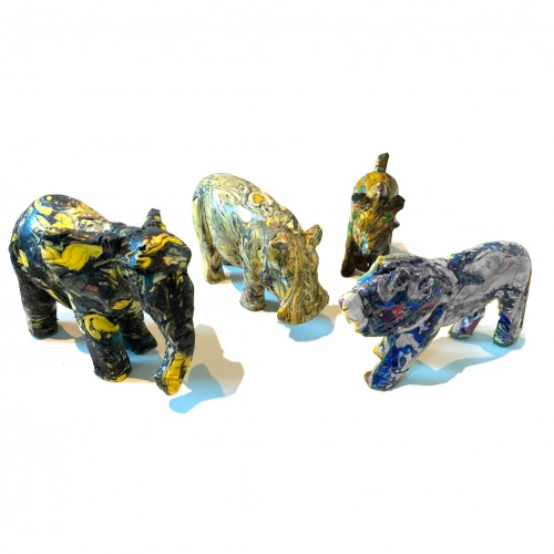Animal figures made from recycled river plastic » Sana Mare