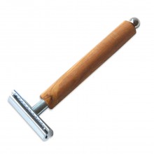 Reusable Safety Razor CLASSIC with Olive Wood Handle & replaceable Blade – Watzmann Luxury