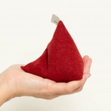 Tetrapep fine Loden Hand Flatterer, kneadable Pyramids with organic Wheat – Red 1 piece